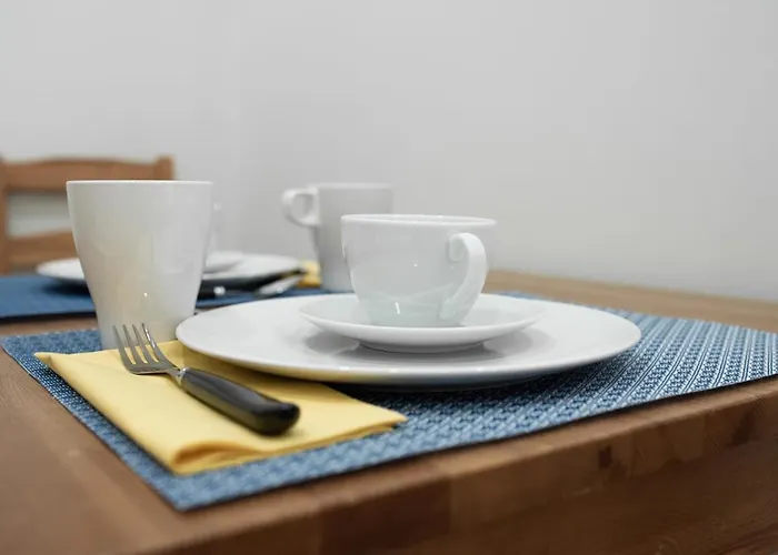 Center Quiet Flat شقة *